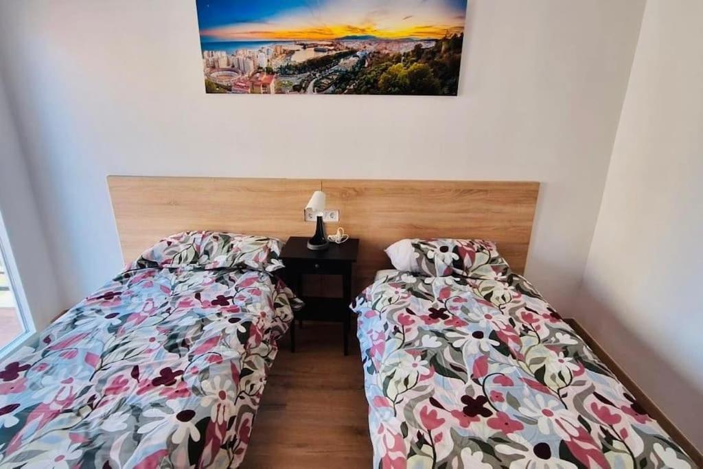 Apartamento El Lugar Malaga Bagian luar foto